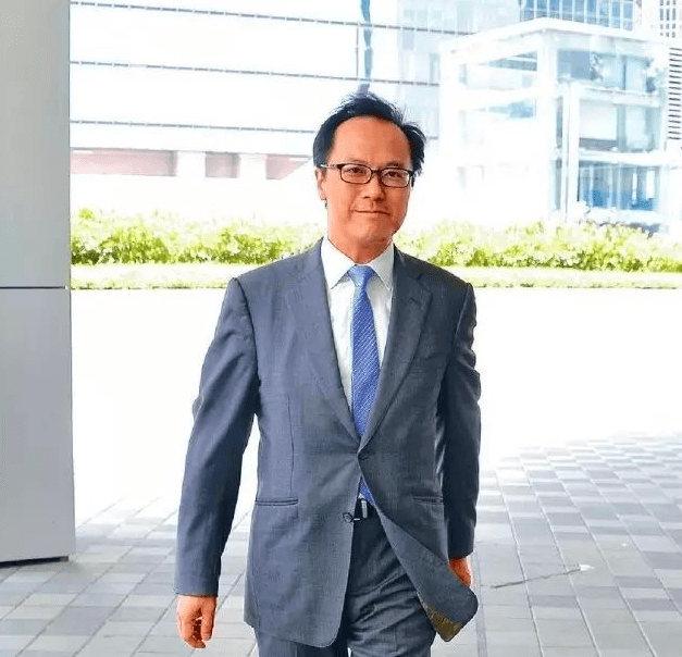 乱港“假好人”梁继昌:当主角的心,做“狗腿”的命