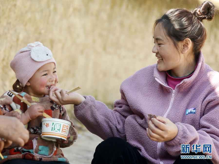 “春运母亲”何以感动亿万国人