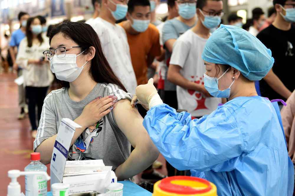 安徽：新冠疫苗接种进校园