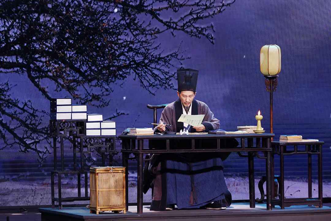 “岐黄有术、本草无疆。”《典籍里的中国》开启中华传统医学探索之旅