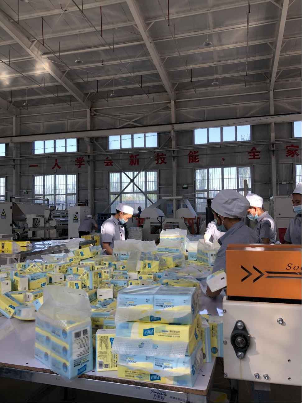 一路向西看见最真实的新疆:高原牧羊,边境垦荒、瓦克瓦克灯亮了……