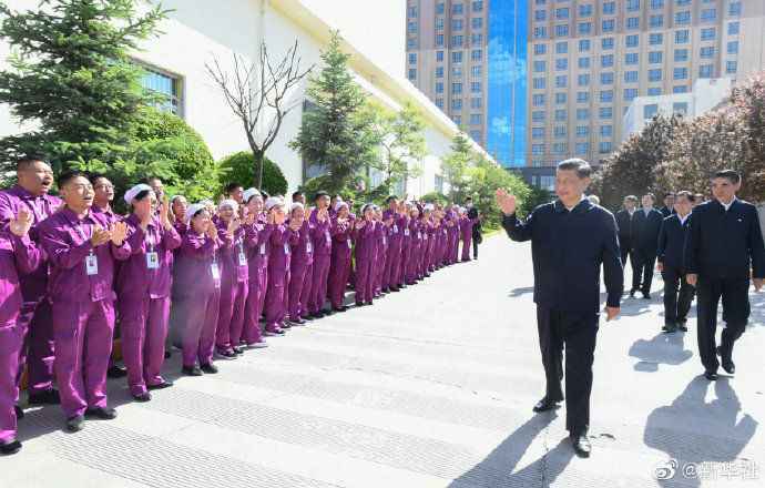 习近平：发展更多特色产业，靠创新实现更好发展